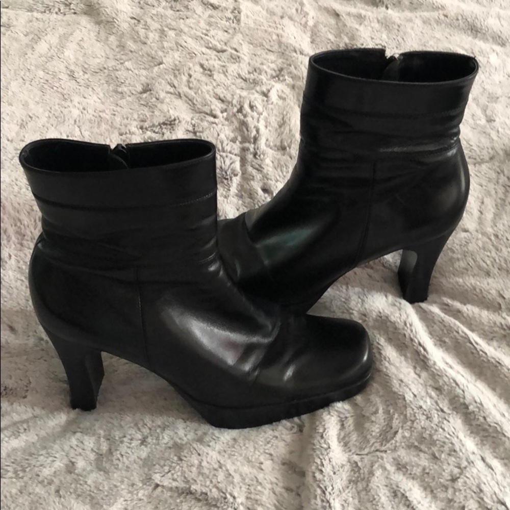 Nine West great boots! 8 1/2
